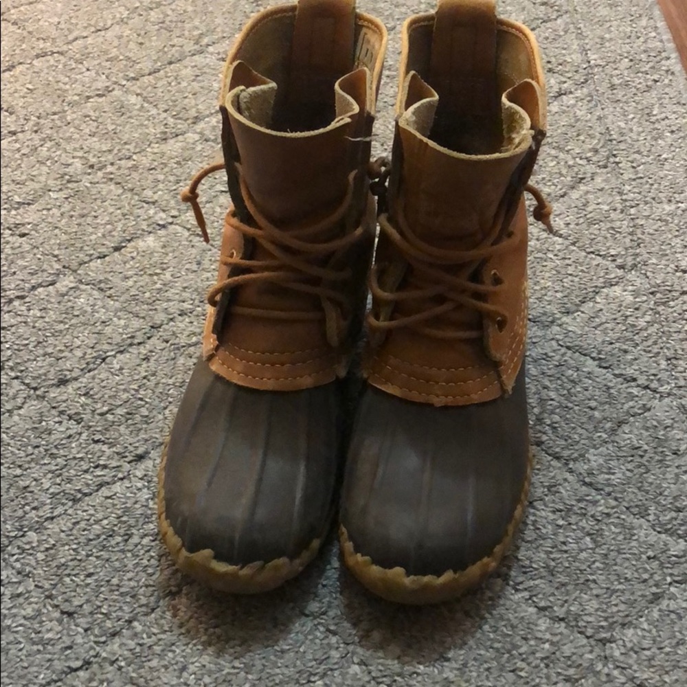 Bean boots